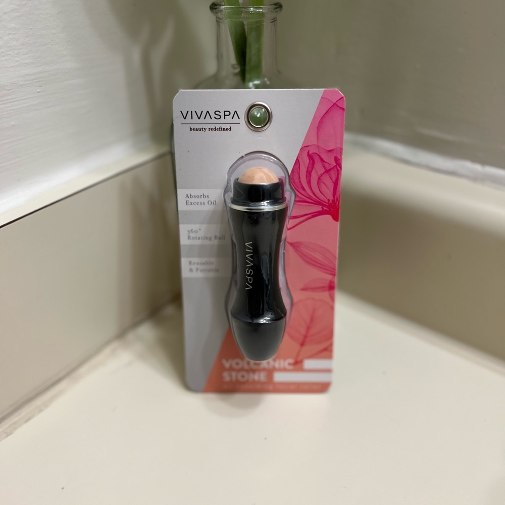 VivaSpa Volcanic Stone Oil Absorbing Facial Roller